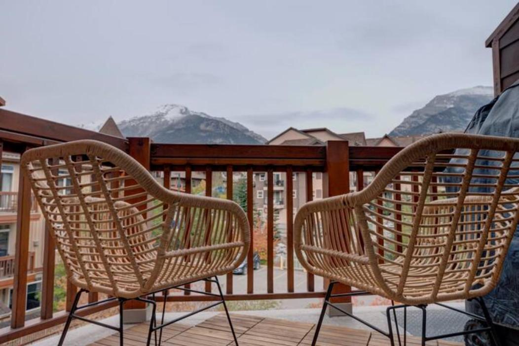 ⭐️ Luxury Mountain View Studio In Canmore ⭐️ 外观 照片