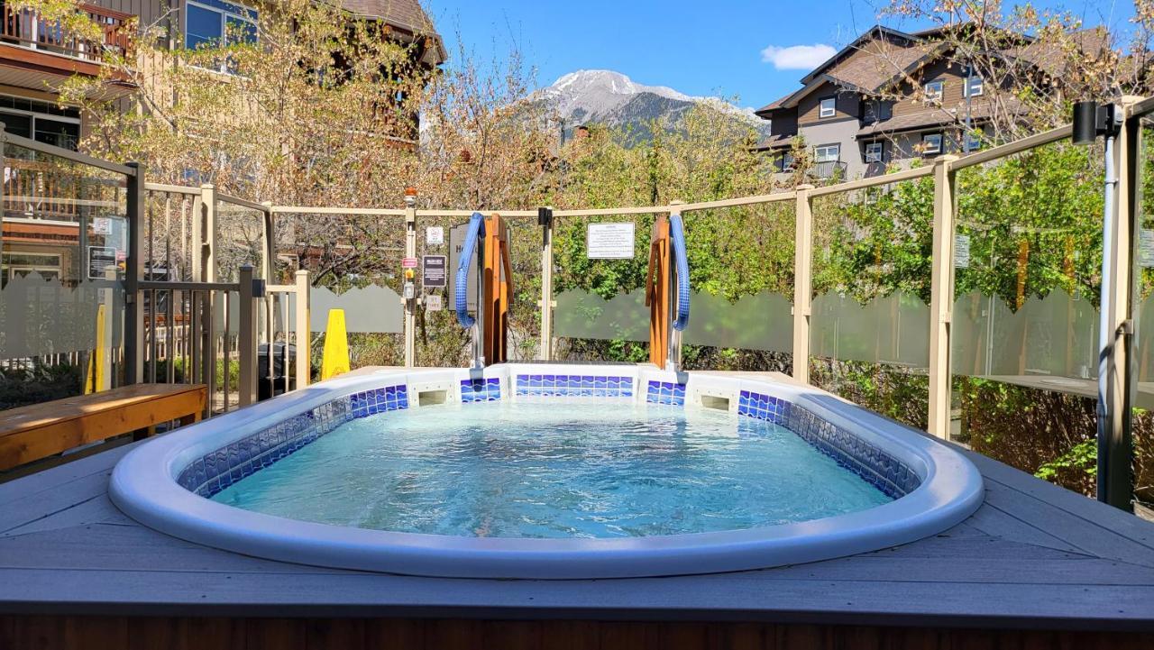 ⭐️ Luxury Mountain View Studio In Canmore ⭐️ 外观 照片
